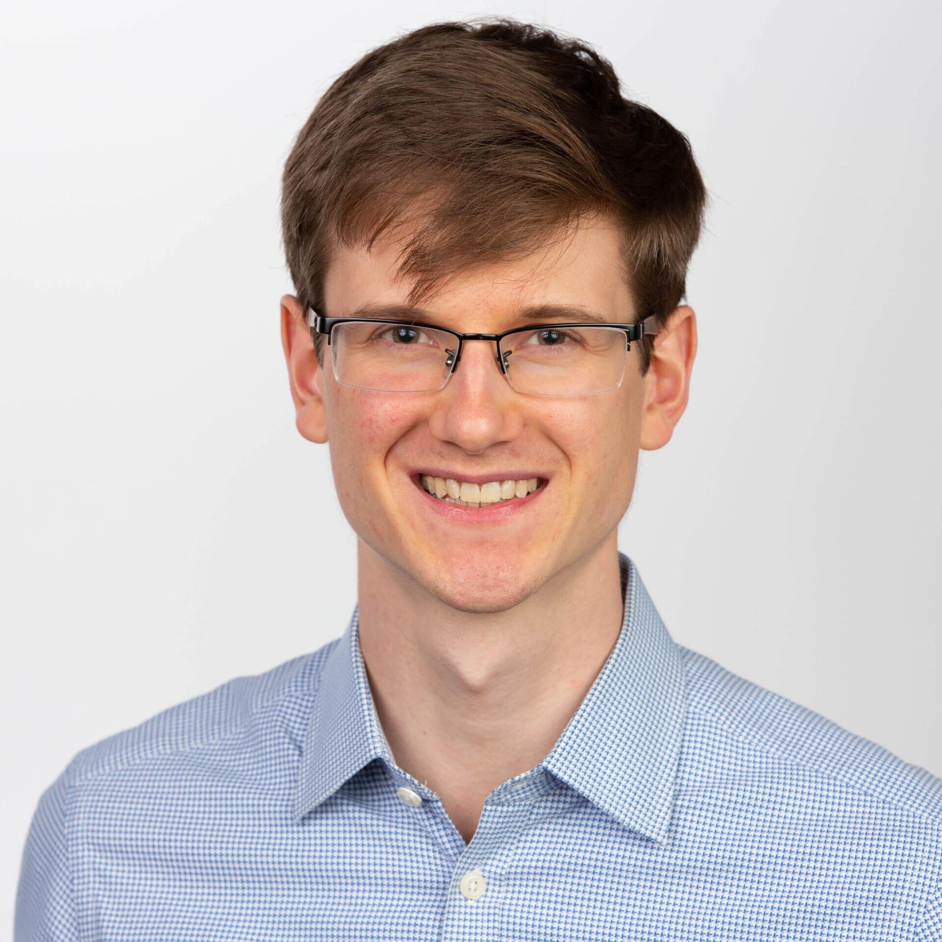 Headshot Grant Hensel